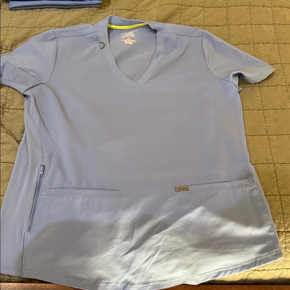 Ceil Blue scrub set size Large
